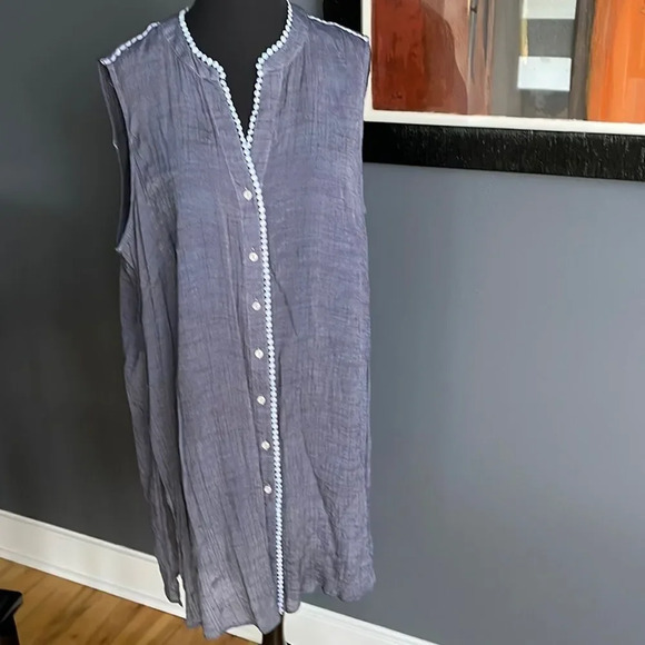 Zac & Rachel navy silky crinkle baby blue crochet trim long tunic. Button front - Picture 1 of 6